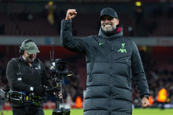 LONDON, ENGLAND - Sunday, January 7, 2024: Liverpool's manager Jürgen Klopp celebrates after the FA Cup 3rd Round match between Arsenal FC and Liverpool FC at the Emirates Stadium. Liverpool won 2-0. (Photo by David Rawcliffe/Propaganda)