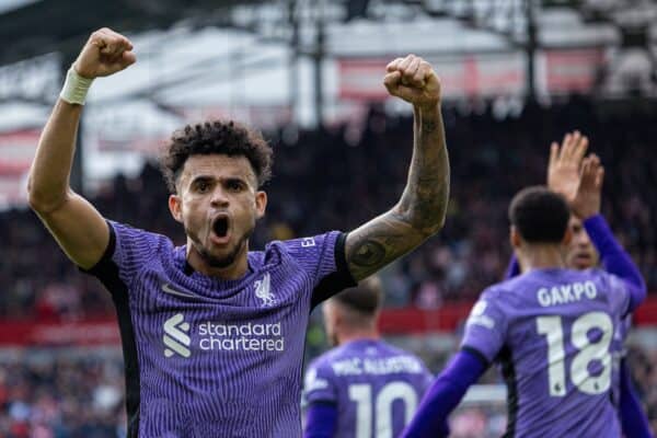 LONDON, ENGLAND - Saturday, February 17, 2024: Liverpool's Luis Díaz celebrates after his side's third goal during the FA Premier League match between Brentford FC and Liverpool FC at the Brentford Community Stadium. (Photo by David Rawcliffe/Propaganda)