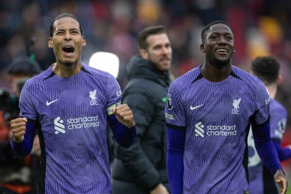 LONDON, ENGLAND - Saturday, February 17, 2024: Liverpool's captain Virgil van Dijk (L) and Ibrahima Konaté celebrate after the FA Premier League match between Brentford FC and Liverpool FC at the Brentford Community Stadium. Liverpool won 4-1. (Photo by David Rawcliffe/Propaganda)