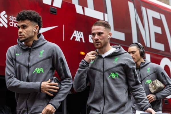 LONDON, ENGLAND - Saturday, February 17, 2024: Liverpool's Luis Díaz and Alexis Mac Allister arrive before the FA Premier League match between Brentford FC and Liverpool FC at the Brentford Community Stadium. (Photo by David Rawcliffe/Propaganda)