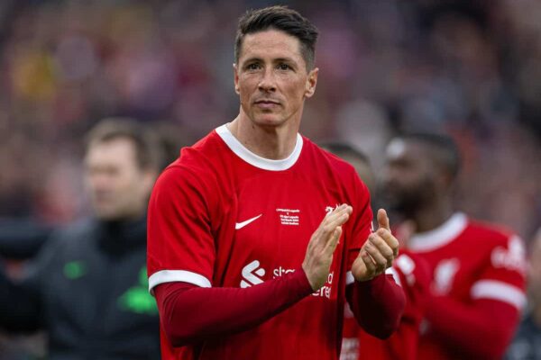 LIVERPOOL, ENGLAND - Saturday, March 23, 2024: Liverpool's Fernando Torres applauds the supporters after the LFC Foundation match between Liverpool FC Legends and Ajax FC Legends at Anfield. (Photo by David Rawcliffe/Propaganda)