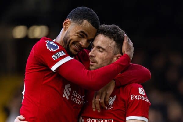 LONDON, ENGLAND - Sunday, April 21, 2024: Liverpool's Diogo Jota (R) celebrates with team-mate Cody Gakpo after scoring the third goal during the FA Premier League match between Fulham FC and Liverpool FC at Craven Cottage. (Photo by David Rawcliffe/Propaganda)