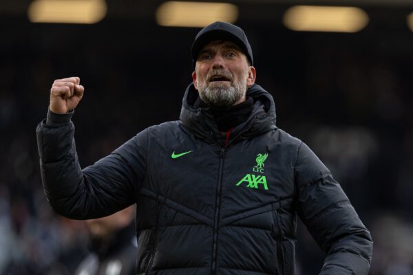 LONDON, ENGLAND - Sunday, April 21, 2024: Liverpool's manager Jürgen Klopp celebrates after the FA Premier League match between Fulham FC and Liverpool FC at Craven Cottage. Liverpool won 3-1. (Photo by David Rawcliffe/Propaganda)