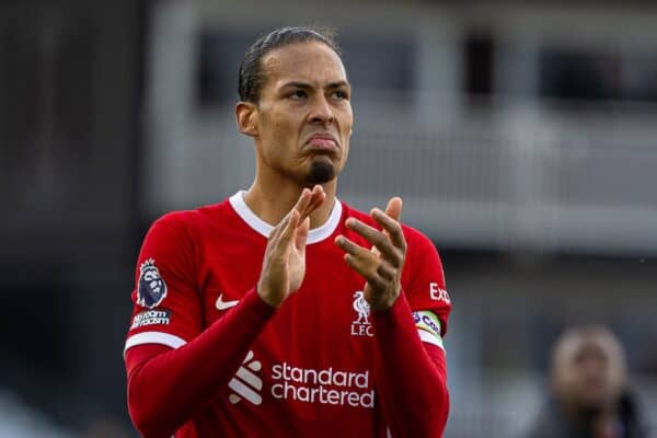 LONDON, ENGLAND - Sunday, April 21, 2024: Liverpool's captain Virgil van Dijk celebrates after the FA Premier League match between Fulham FC and Liverpool FC at Craven Cottage. Liverpool won 3-1. (Photo by David Rawcliffe/Propaganda)