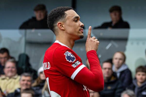 LONDON, ENGLAND – Sonntag, 21. April 2024: Liverpools Trent Alexander-Arnold feiert, nachdem er das erste Tor während des FA Premier League-Spiels zwischen Fulham FC und Liverpool FC im Craven Cottage erzielt hat. (Foto von David Rawcliffe/Propaganda)