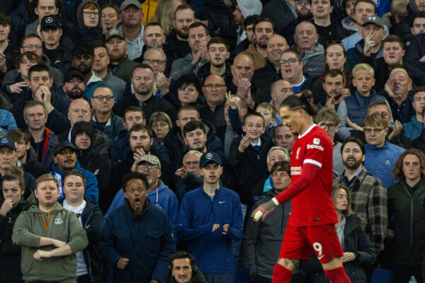  Everton supporters make their feelings know to Liverpool's Darwin Núñez during the FA Premier League match between Everton FC and Liverpool FC, the 244th Merseyside Derby, at Goodison Park. (Photo by David Rawcliffe/Propaganda)