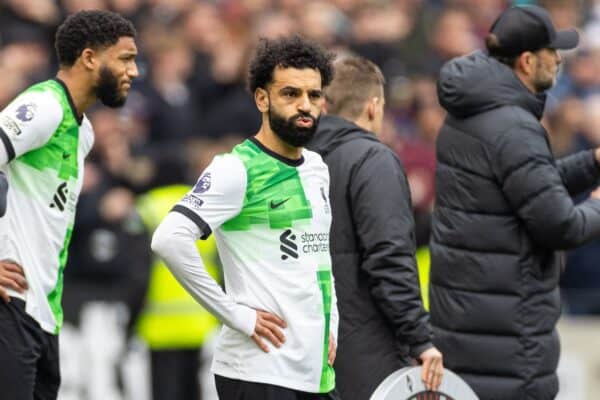 LONDON, ENGLAND - Saturday, April 27, 2024: Liverpool's substitute Mohamed Salah prepares to come on during the FA Premier League match between West Ham United FC and Liverpool FC at the London Stadium. (Photo by David Rawcliffe/Propaganda)