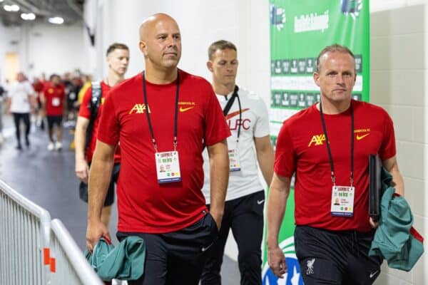 PITTSBURGH - Friday, July 26, 2024: Liverpool's head coach Arne Slot arrives before a pre-season friendly match between Liverpool and Real Betis Balompié at the Acrisure Stadium on day three of the club's pre-season tour of the USA. (Photo by David Rawcliffe/Propaganda)