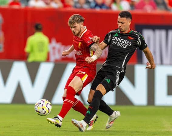 PHILADELPHIA - Wednesday, July 31, 2024: Liverpool's Harvey Elliott (L) during a pre-season friendly match between Liverpool FC and Arsenal FC at the Lincoln Financial Field on day eight of the club's pre-season tour of the USA. (Photo by David Rawcliffe/Propaganda)
