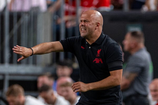 PHILADELPHIA - Wednesday, July 31, 2024: Liverpool's head coach Arne Slot during a pre-season friendly match between Liverpool FC and Arsenal FC at the Lincoln Financial Field on day eight of the club's pre-season tour of the USA. (Photo by David Rawcliffe/Propaganda)