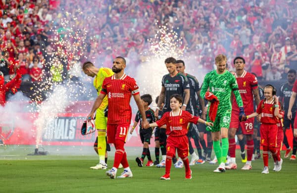 PHILADELPHIA - Wednesday, July 31, 2024: Liverpool's captain Mohamed Salah leads his side out before a pre-season friendly match between Liverpool FC and Arsenal FC at the Lincoln Financial Field on day eight of the club's pre-season tour of the USA. (Photo by David Rawcliffe/Propaganda)