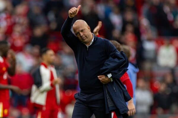 LIVERPOOL, ENGLAND - Sunday, August 25, 2024: Liverpool's head coach Arne Slot waves to the supporters after the FA Premier League match between Liverpool FC and Brentford FC at Anfield. (Photo by David Rawcliffe/Propaganda)