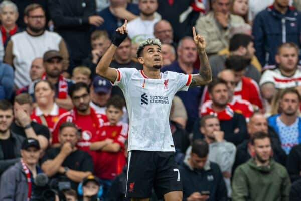 MANCHESTER, ENGLAND - Sunday, September 1, 2024: Liverpool's Luis Díaz celebrates after scoring the second goal during the FA Premier League match between Manchester United FC and Liverpool FC at Old Trafford. (Photo by David Rawcliffe/Propaganda)