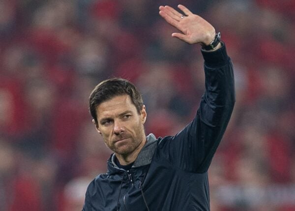 LIVERPOOL, ENGLAND - Tuesday, November 5, 2024: Bayer Leverkusen's head coach Xabi Alonso waves to the Liverpool supporters after the UEFA Champions League game between Liverpool FC and Bayer Leverkusen at Anfield. (Photo by David Rawcliffe/Propaganda)