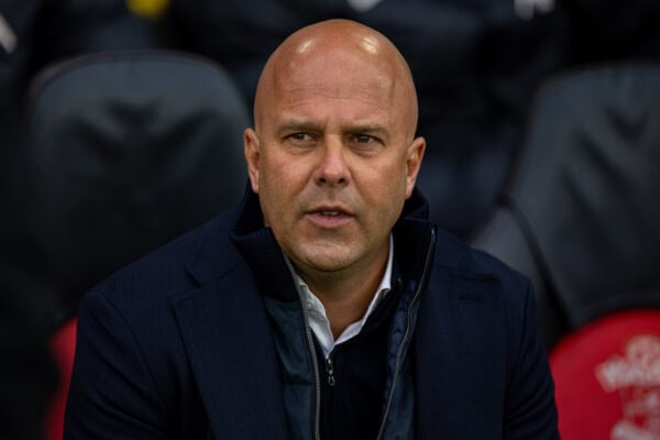 SOUTHAMPTON, ENGLAND - Sunday, November 24, 2024: Liverpool's head coach Arne Slot during the FA Premier League match between Southampton FC and Liverpool FC at St Mary's Stadium. (Photo by David Rawcliffe/Propaganda)