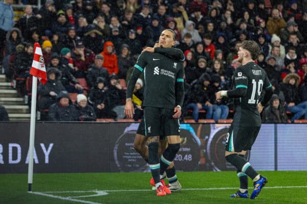 SOUTHAMPTON, ENGLAND - Tuesday, December 17, 2024: Liverpool's Darwin Núñez celebrates after scoring the opening goal during the Football League Cup Quarter-Final match between Southampton FC and Liverpool FC at St Mary's Stadium. (Photo by David Rawcliffe/Propaganda)