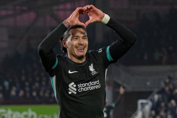 LONDON, ENGLAND - Saturday, January 18, 2025: Liverpool's Darwin Núñez celebrates after scoring the second goal during the FA Premier League match between Brentford FC and Liverpool FC at the Brentford Community Stadium. (Photo by David Rawcliffe/Propaganda)