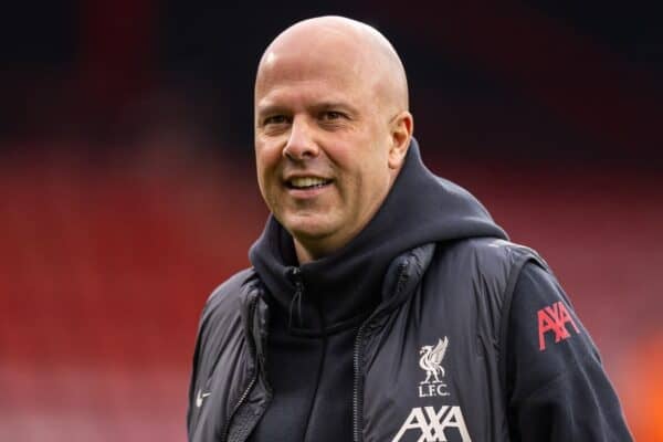 BOURNEMOUTH, ENGLAND - Saturday, February 1, 2025: Liverpool's head coach Arne Slot before the FA Premier League match between AFC Bournemouth and Liverpool FC at Dean Court. (Photo by David Rawcliffe/Propaganda)