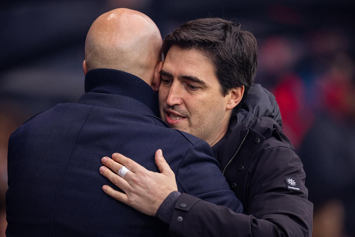 BOURNEMOUTH, ENGLAND - Saturday, February 1, 2025: AFC Bournemouth's manager Andoni Iraola (R) and Liverpool's head coach Arne Slot during the FA Premier League match between AFC Bournemouth and Liverpool FC at Dean Court. (Photo by David Rawcliffe/Propaganda)