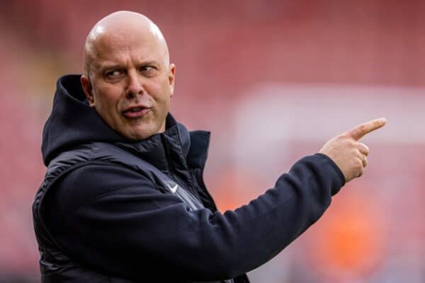 BOURNEMOUTH, ENGLAND - Saturday, February 1, 2025: Liverpool's head coach Arne Slot before the FA Premier League match between AFC Bournemouth and Liverpool FC at Dean Court. (Photo by David Rawcliffe/Propaganda)