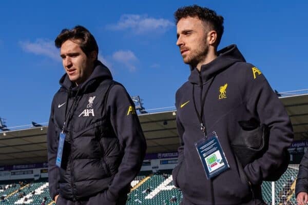 PLYMOUTH, ENGLAND - Sunday, February 9, 2025: Liverpool's Federico Chiesa (L) and Diogo Jota arrive before the FA Cup 4th Round match between Plymouth Argyle FC and Liverpool FC at Home Park. (Photo by David Rawcliffe/Propaganda)