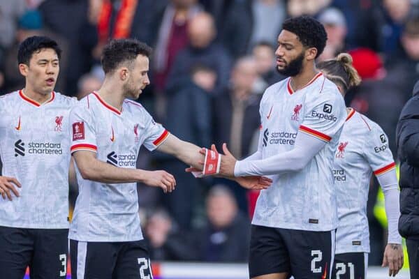 PLYMOUTH, ENGLAND - Sunday, February 9, 2025: Liverpool's Joe Gomez gives the captain's armband to Diogo Jota as he goes off with an injury during the FA Cup 4th Round match between Plymouth Argyle FC and Liverpool FC at Home Park. (Photo by David Rawcliffe/Propaganda)
