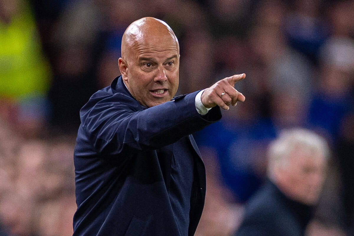 LIVERPOOL, ENGLAND - Wednesday, April 2, 2025: Liverpool's head coach Arne Slot during the FA Premier League match between Liverpool FC and Everton FC, the 246th Merseyside Derby, at Anfield. (Photo by David Rawcliffe/Propaganda)