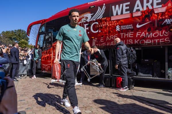 LONDON, ENGLAND - Sunday, April 6, 2025: Liverpool's Curtis Jones arrives before the FA Premier League match between Fulham FC and Liverpool FC at Craven Cottage. (Photo by David Rawcliffe/Propaganda)