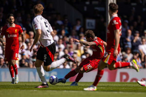 LONDON, ENGLAND - Sunday, April 6, 2025: Liverpool's Alexis Mac Allister scores the first goal during the FA Premier League match between Fulham FC and Liverpool FC at Craven Cottage. (Photo by David Rawcliffe/Propaganda)