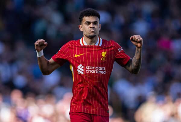 LONDON, ENGLAND - Sunday, April 6, 2025: Liverpool's Luis Díaz celebrates after scoring his side's second goal to make the score 3-2 during the FA Premier League match between Fulham FC and Liverpool FC at Craven Cottage. (Photo by David Rawcliffe/Propaganda)