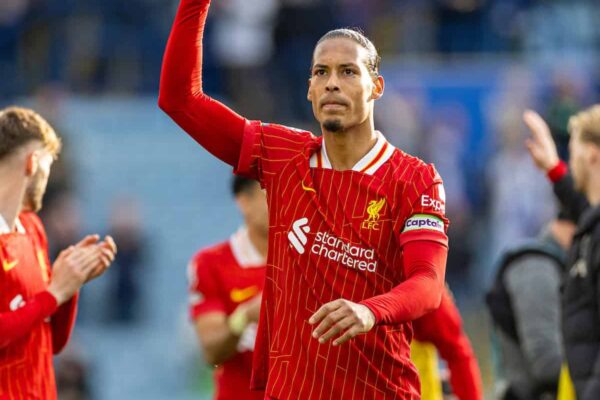 LEICESTER, ENGLAND - Sunday, April 20, 2025: Liverpool's captain Virgil van Dijk celebrates after the FA Premier League match between Leicester City FC and Liverpool FC at the King Power Stadium. Liverpool won 1-0. (Photo by David Rawcliffe/Propaganda)