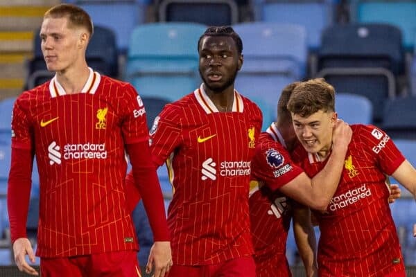 MANCHESTER, ENGLAND - Friday, April 25, 2025: Liverpool's Tommy Pilling (R) celebrates after scoring the first equalising goal during the Premier League 2 Play-Off Round of 16 match between Manchester City FC Under-21's and Liverpool FC Under-21's at the Joie Stadium. (Photo by David Rawcliffe/Propaganda)