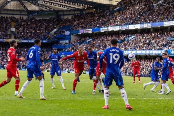 LONDON, ENGLAND - Sunday, May 4, 2025: Liverpool's captain Virgil van Dijk scores his side's first goal to make the score 2-1 during the FA Premier League match between Chelsea FC and Liverpool FC at Stamford Bridge. (Photo by David Rawcliffe/Propaganda)