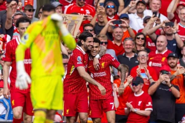 LIVERPOOL, ENGLAND - Sunday, May 11, 2025: Liverpool's Luis Díaz (R) celebrates after scoring the second goal during the FA Premier League match between Liverpool FC and Arsenal FC at Anfield. (Photo by David Rawcliffe/Propaganda)
