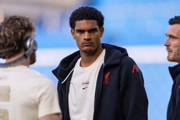 BRIGHTON & HOVE, ENGLAND - Monday, May 19, 2025: Liverpool's Harvey Elliott, Jarell Quansah and Andrew Roberston before the FA Premier League match between Brighton & Hove Albion FC and Liverpool FC at the American Express Community Stadium. (Photo by David Rawcliffe/Propaganda)