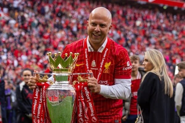 LIVERPOOL, ENGLAND - Sunday, May 25, 2025: Liverpool's head coach Arne Slot with the trophy, as the team celebrate becoming Champions for the 20th time, after the FA Premier League match between Liverpool FC and Crystal Palace FC at Anfield. (Photo by David Rawcliffe/Propaganda)