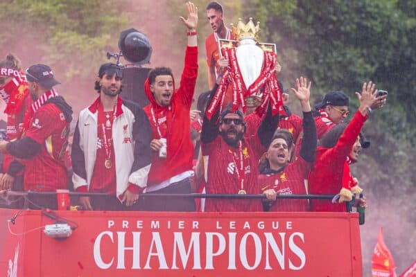 LIVERPOOL, ENGLAND - Monday, May 26, 2025: Liverpool's goalkeeper Alisson Becker lifts the trophy during an open top bus parade through the city as the Reds celebrate winning the FA Premier League and becoming Champions of England for the 20th time. (Photo by David Rawcliffe/Propaganda)