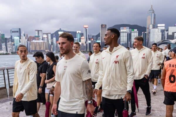HONG KONG - Monday, July 21, 2025: Liverpool's Kostas Tsimikas, Alexis Mac Allister and Ryan Gravenberch during a team walk along the Avenue of Stars after the squad arrived at the Rosewood Hotel in Hong Kong ahead of the Hong Kong Football Festival 2025 pre-season tournament. (Photo by David Rawcliffe/Propaganda)