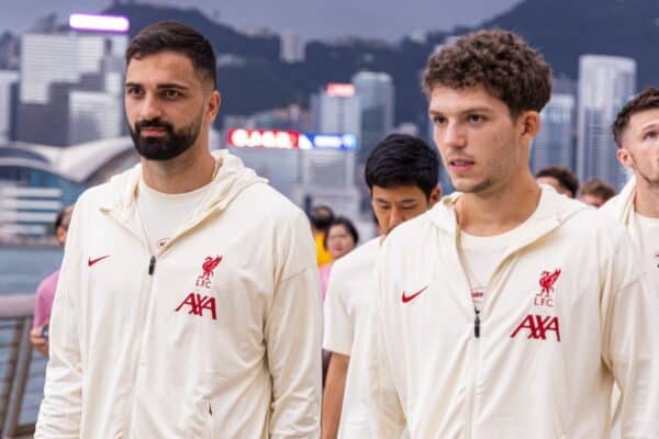 HONG KONG - Monday, July 21, 2025: Liverpool's goalkeepers Giorgi Mamardashvili (L) and Ármin Pécsi during a team walk along the Avenue of Stars after the squad arrived at the Rosewood Hotel in Hong Kong ahead of the Hong Kong Football Festival 2025 pre-season tournament. (Photo by David Rawcliffe/Propaganda)