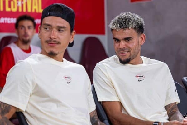 HONG KONG - Saturday, July 26, 2025: Liverpool's Darwin Núñez (L) and Luis Díaz during the Hong Kong Football Festival 2025 pre-season match against AC Milan at the Kai Tak Stadium in Hong Kong on Day Six of the club's Asia Tour. (Photo by David Rawcliffe/Propaganda)