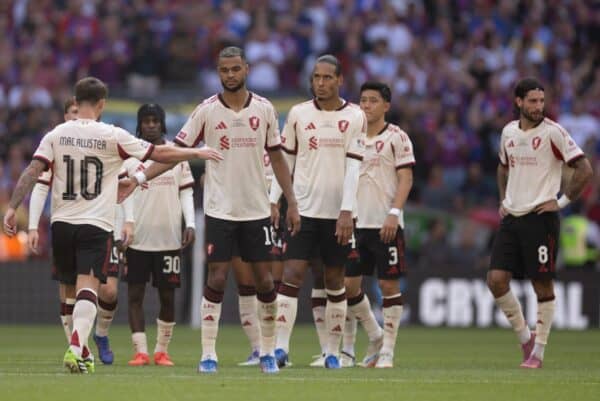 LONDON, ENGLAND - Sunday, August 10, 2025: Liverpool players look dejected after Alexis Mac Allister misses his penalty in the penalty shoot-out the FA Community Shield match between Crystal Palace FC and Liverpool FC at Wembley Stadium. (Photo by David Rawcliffe/Propaganda)