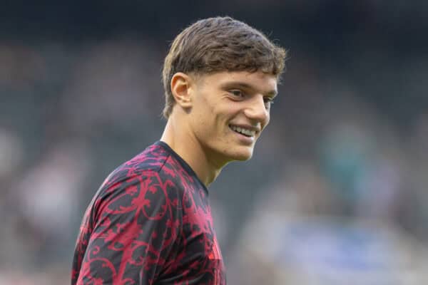 NEWCASTLE-UPON-TYNE, ENGLAND - Monday, August 25, 2025: Liverpool's Giovanni Leoni during the pre-match warm-up before the FA Premier League match between Newcastle United FC and Liverpool FC at St James' Park. (Photo by David Rawcliffe/Propaganda)