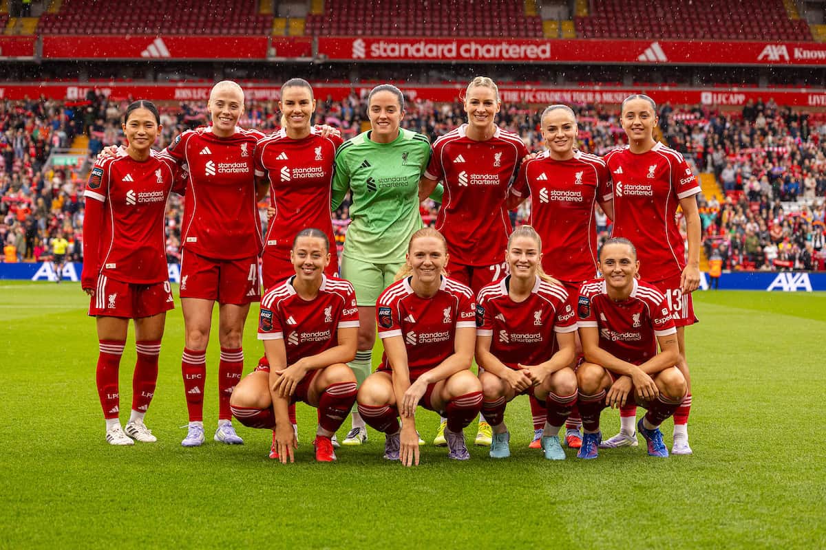 LIVERPOOL, ENGLAND - Sunday, September 7, 2025: Liverpool players line-up for a team group photograph before the FA Women’s Super League match between Liverpool FC Women and Everton FC Women, the Women's Merseyside Derby, at Anfield. Back row L-R: F?ka Nagano, captain Grace Fisk, Gemma Evans, goalkeeper Faye Kirby, Gemma Bonner, Lily Woodham, Mia Enderby. Front row L-R: Cornelia Kapocs, Ceri Holland, Marie Höbinger, Sam Kerr. (Photo by David Rawcliffe/Propaganda)
