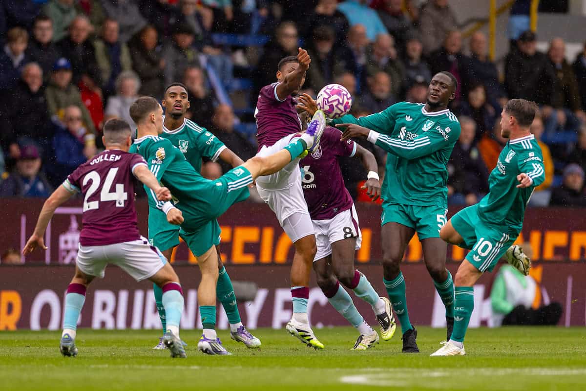 BURNLEY, ENGLAND - Sunday, September 14, 2025: Liverpool's Florian Wirtz, Ibrahima Konaté and Alexis Mac Allister and Burnley's Lyle Foster challenging for the ball during the FA Premier League match between Burnley FC and Liverpool FC at Turf Moor. (Photo by David Rawcliffe/Propaganda)