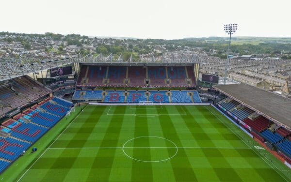 BURNLEY, ENGLAND - Saturday, September 13, 2025: A general view of the stadium before the FA Premier League match between Burnley FC and Liverpool FC at Turf Moor. (Photo by David Rawcliffe/Propaganda) BURNLEY, ENGLAND - Sunday, September 14, 2025: A general view of the stadium before the FA Premier League match between Burnley FC and Liverpool FC at Turf Moor. (Photo by David Rawcliffe/Propaganda)