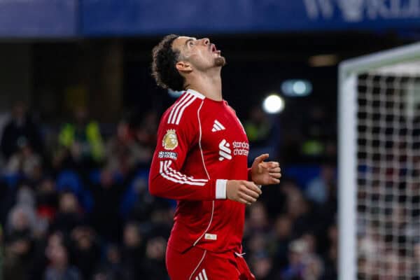 LONDON, ENGLAND - Saturday, October 4, 2025: Liverpool's Curtis Jones reacts as his shot went wide during the FA Premier League match between Chelsea FC and Liverpool FC at Stamford Bridge. (Photo by David Rawcliffe/Propaganda)