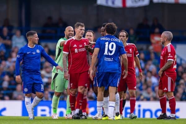 LONDON, ENGLAND - Saturday, October 11, 2025: Liverpool's Martin Skrtel (L) clashes with Chelsea's Diego Costa during the LFC Foundation match between Chelsea FC Legends and Liverpool FC Legends at Stamford Bridge. (Photo by David Rawcliffe/Propaganda)