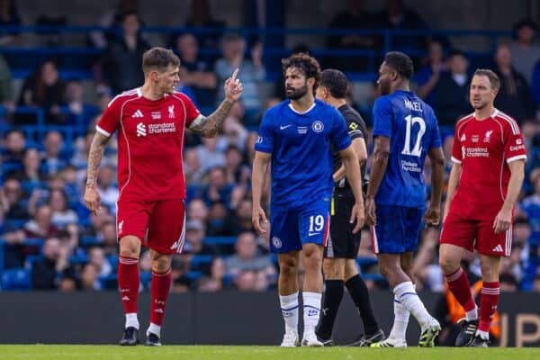 LONDON, ENGLAND - Saturday, October 11, 2025: Liverpool's Martin Skrtel (L) clashes with Chelsea's Diego Costa during the LFC Foundation match between Chelsea FC Legends and Liverpool FC Legends at Stamford Bridge. (Photo by David Rawcliffe/Propaganda)