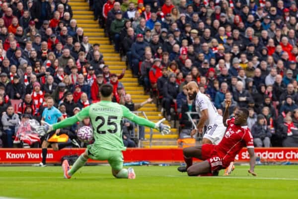 LIVERPOOL, ENGLAND - Sunday, October 19, 2025: Manchester United's Bryan Mbeumo scores the first goal during the FA Premier League match between Liverpool FC and Manchester United FC at Anfield. (Photo by David Rawcliffe/Propaganda)