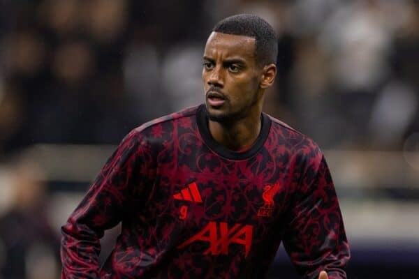 FRANKFURT, GERMANY - Wednesday, October 22, 2025: Liverpool's Alexander Isak during the pre-match warm-up before the UEFA Champions League match between Eintracht Frankfurt and Liverpool FC at the Waldstadion. (Photo by David Rawcliffe/Propaganda)